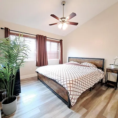 Venetian Vacation La Jolla 2 Bedrooms And 2 Bathrooms Condo Luxury Furnished Near Beach And Utc Mall